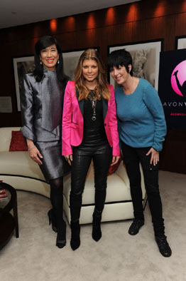 Fergie, Andrea Jung i Diane Warren na Avon Voices.HR